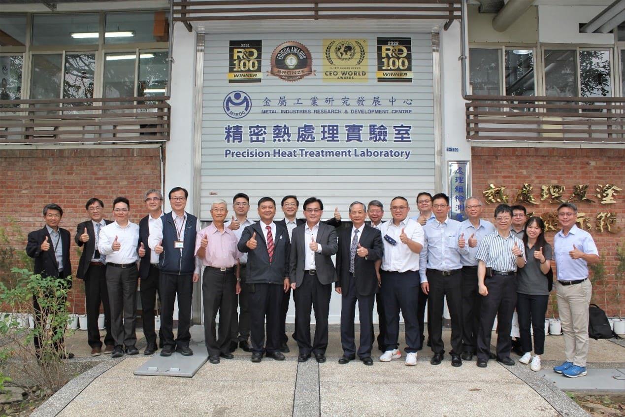 金屬中心獲廠商捐贈儀器 提升台灣產業技術能量如虎添翼